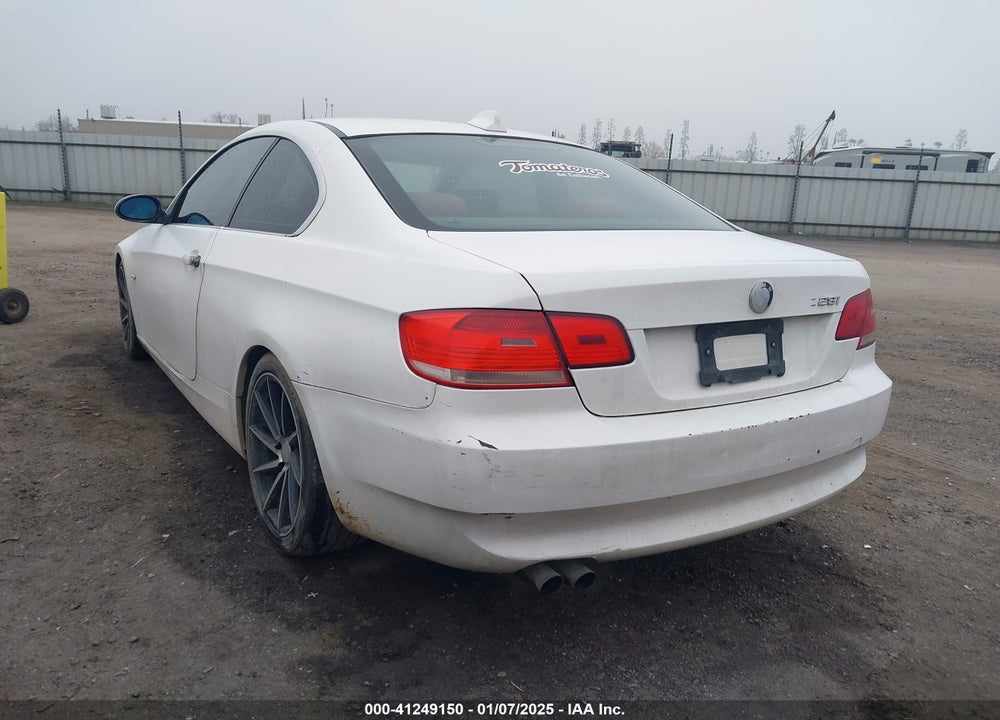 2008 BMW 328I VIN: WBAWV13598P118637