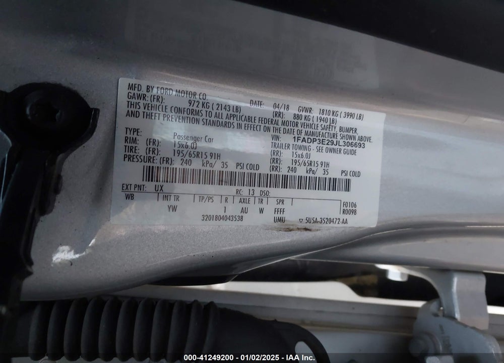 2018 FORD FOCUS S VIN: 1FADP3E29JL306693