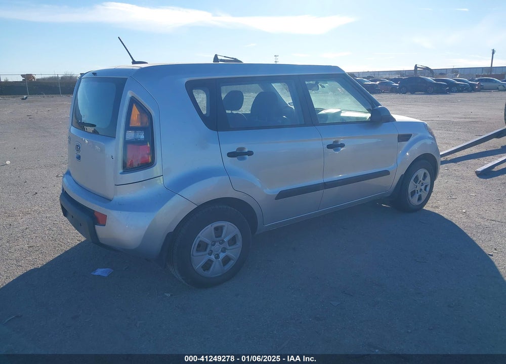 2011 KIA SOUL VIN: KNDJT2A11B7264613