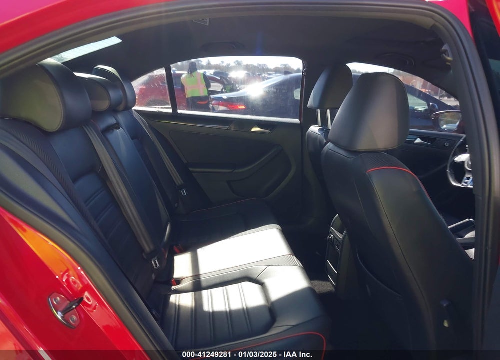 2014 VOLKSWAGEN JETTA GLI EDITION 30 W/NAV VIN: 3VW4T7AJ8EM325201