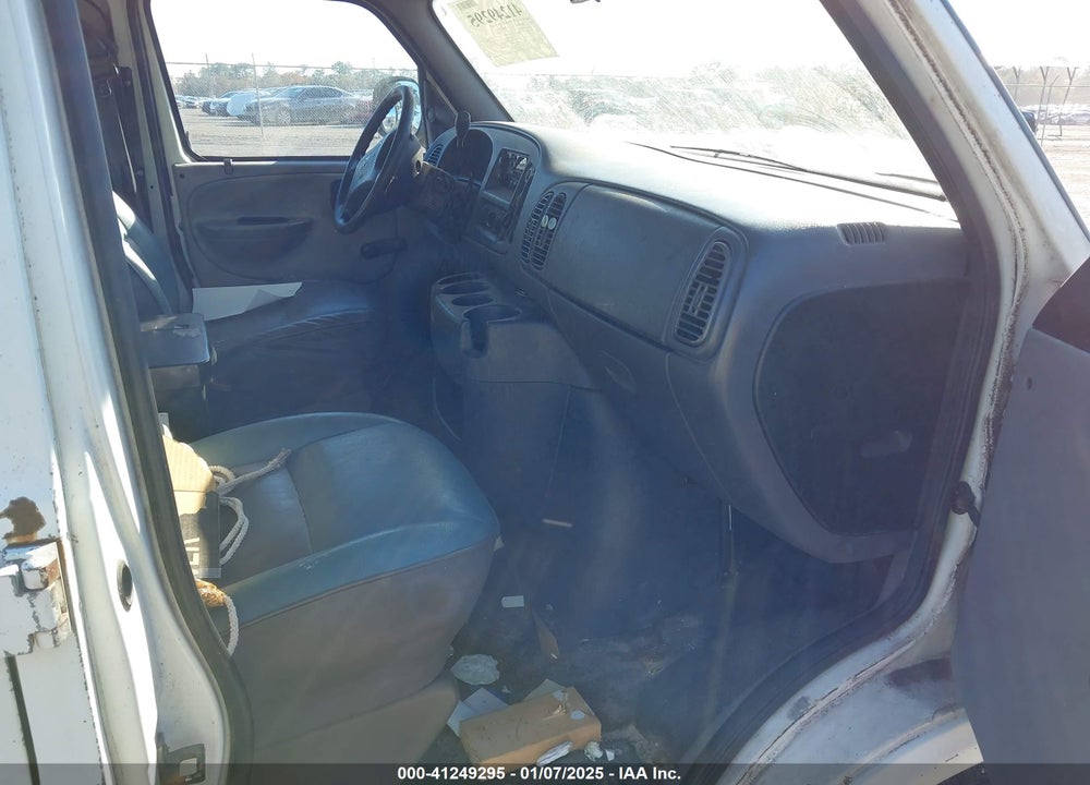 2000 DODGE RAM VAN 1500 CONVERSION VIN: 2B7HB11X5YK177202