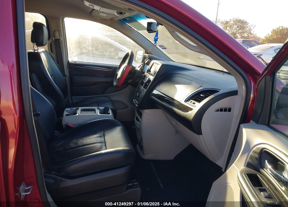 2013 CHRYSLER TOWN & COUNTRY TOURING VIN: 2C4RC1BG2DR741776