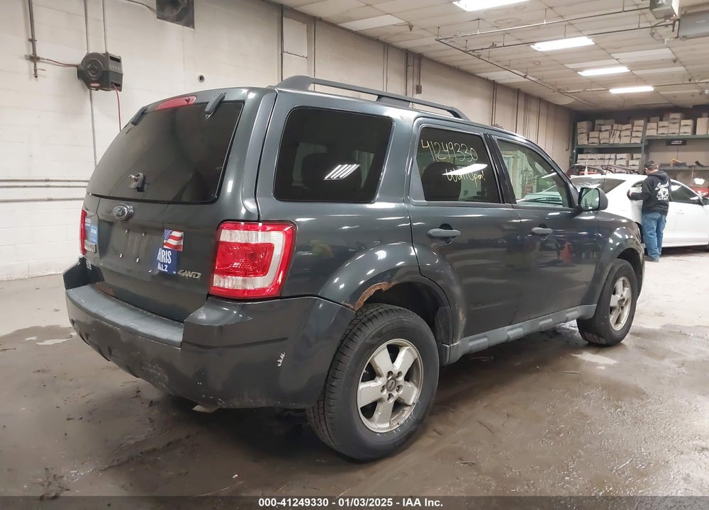 2009 FORD ESCAPE VIN: 1FMCU93709KD03906