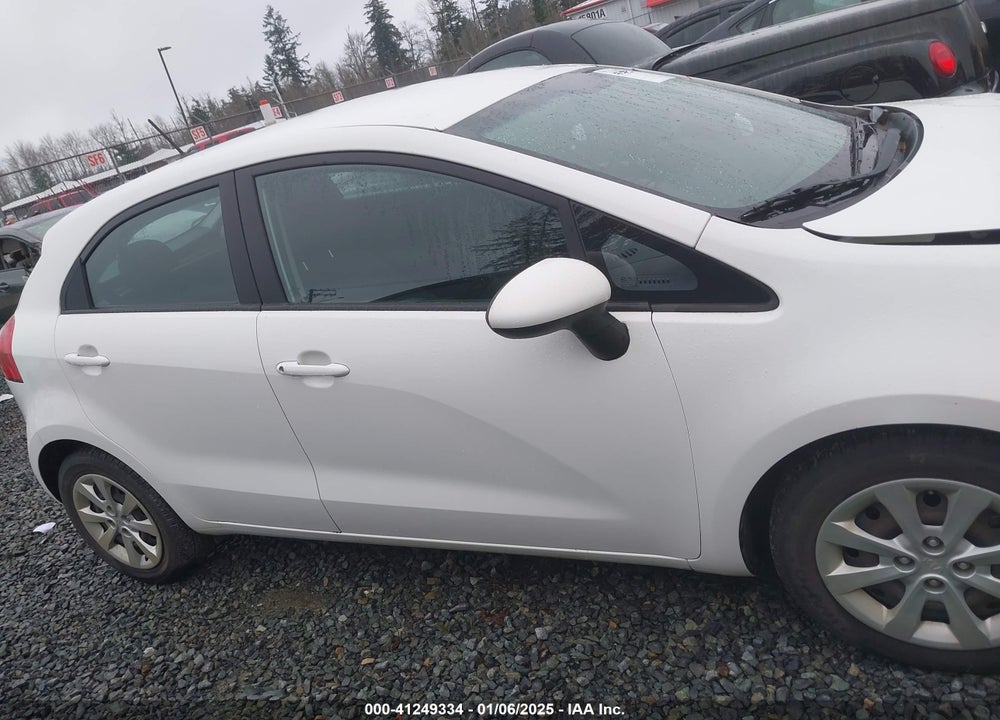2014 KIA RIO VIN: KNADM5A39E6358520