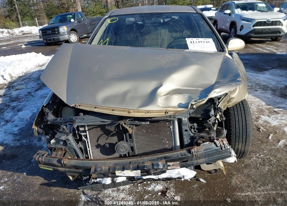 2009 KIA SPECTRA VIN: KNAFE221195651423