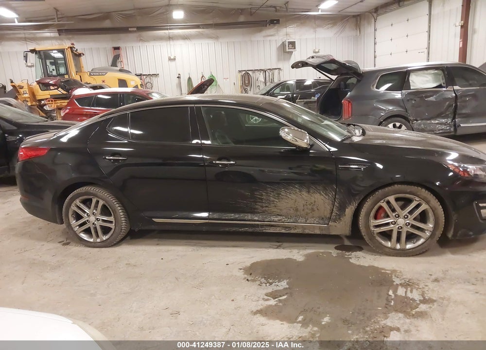2013 KIA OPTIMA VIN: 5XXGR4A66DG095117