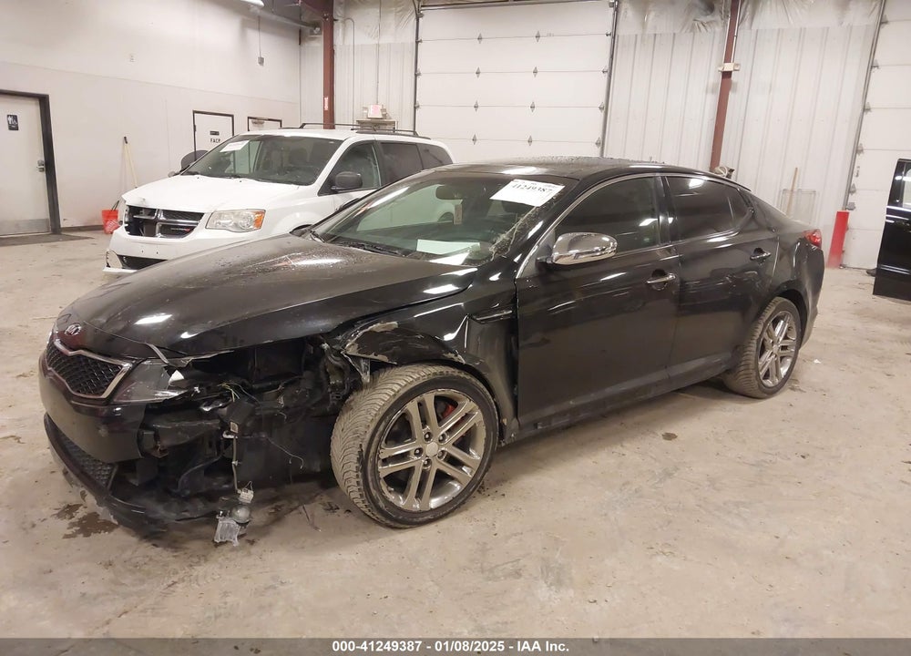 2013 KIA OPTIMA VIN: 5XXGR4A66DG095117