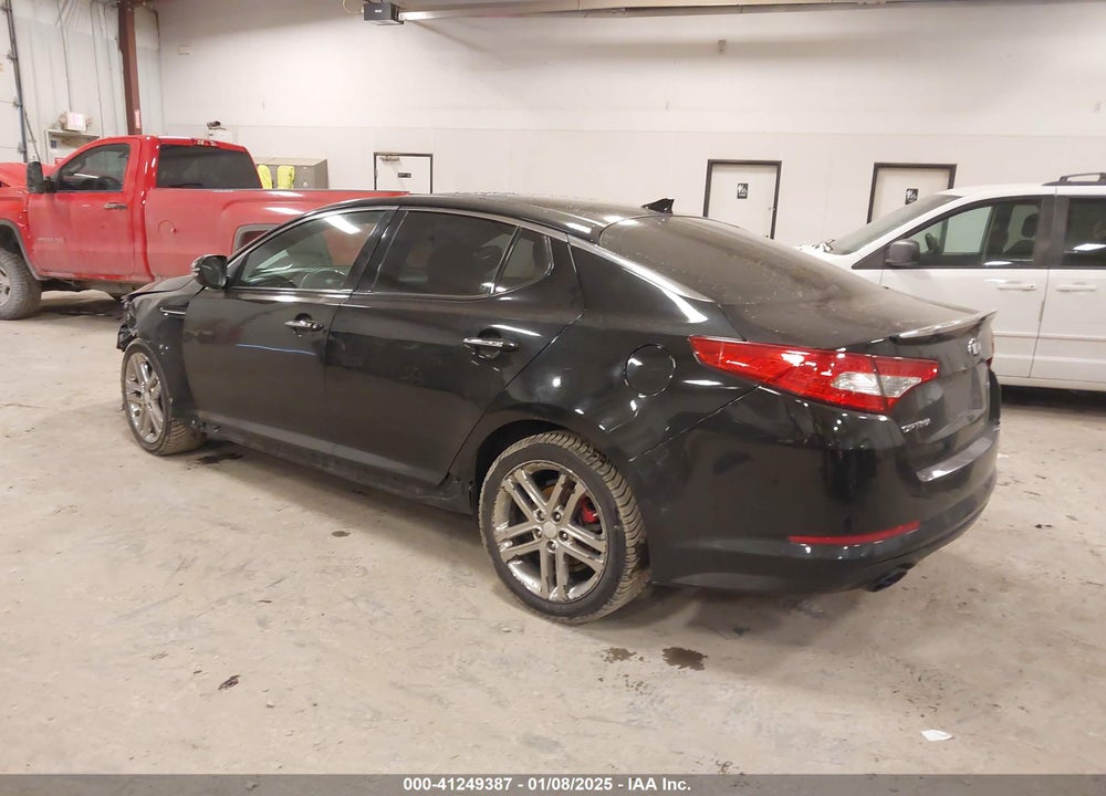 2013 KIA OPTIMA VIN: 5XXGR4A66DG095117