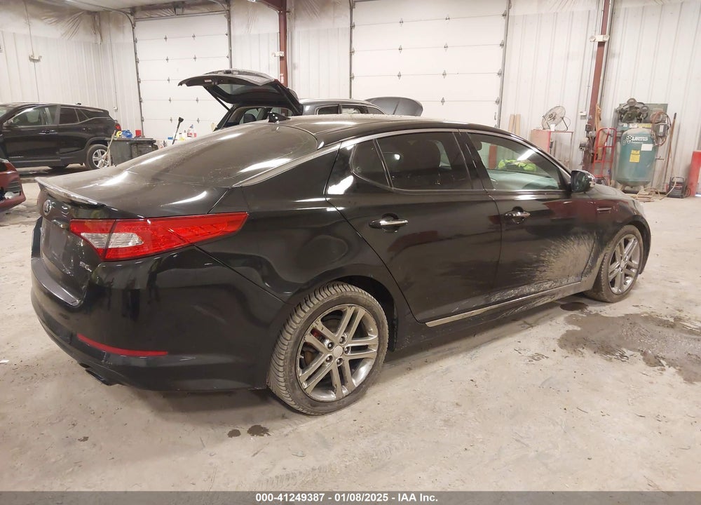 2013 KIA OPTIMA VIN: 5XXGR4A66DG095117