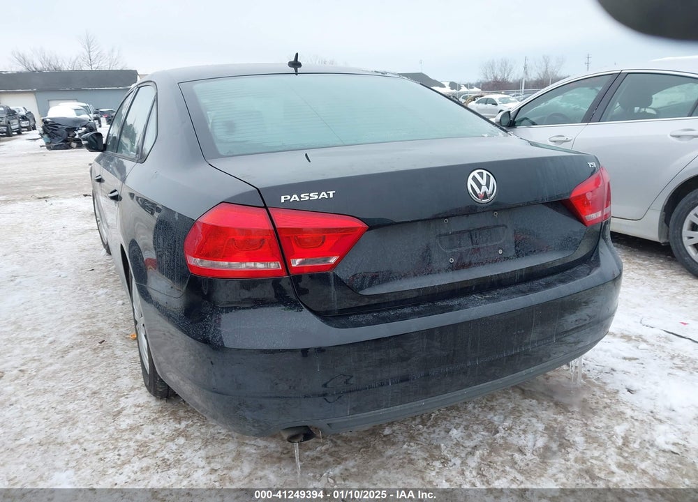 2014 VOLKSWAGEN PASSAT VIN: 1VWAT7A34EC113076