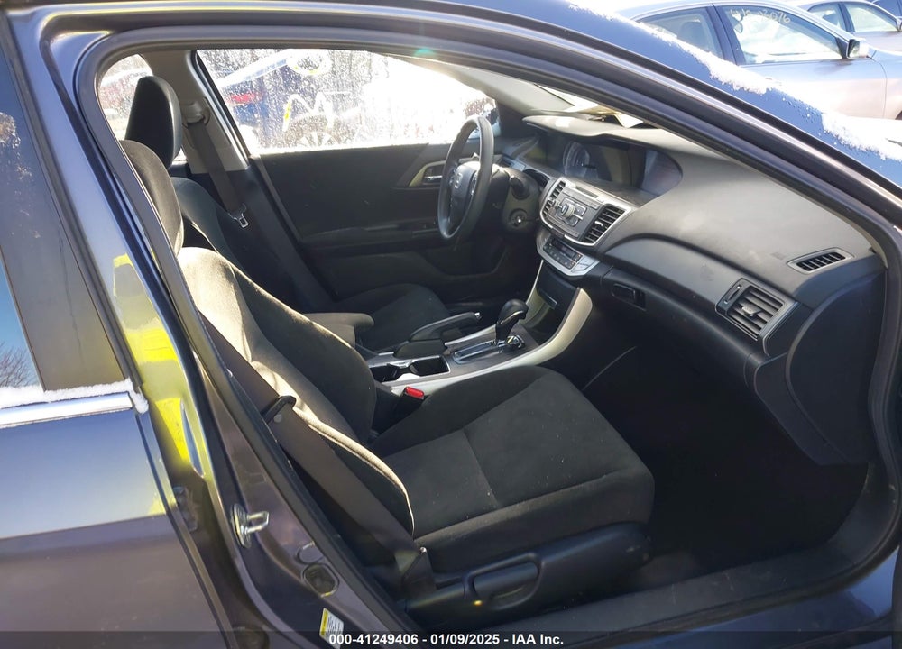 2013 HONDA ACCORD VIN: 1HGCR2F32DA108881