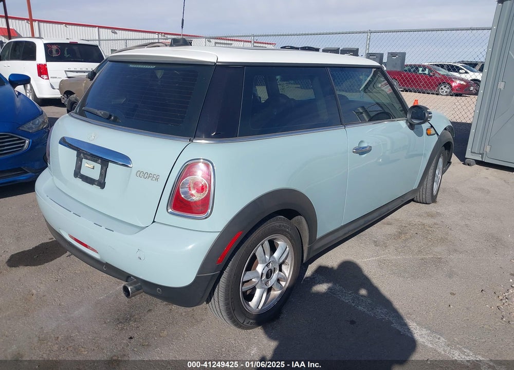 2013 MINI HARDTOP VIN: WMWSU3C58DT546133