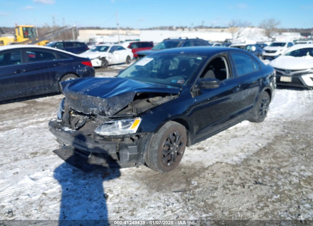 2011 VOLKSWAGEN JETTA 2.0L S VIN: 3VW2K7AJ1BM021021