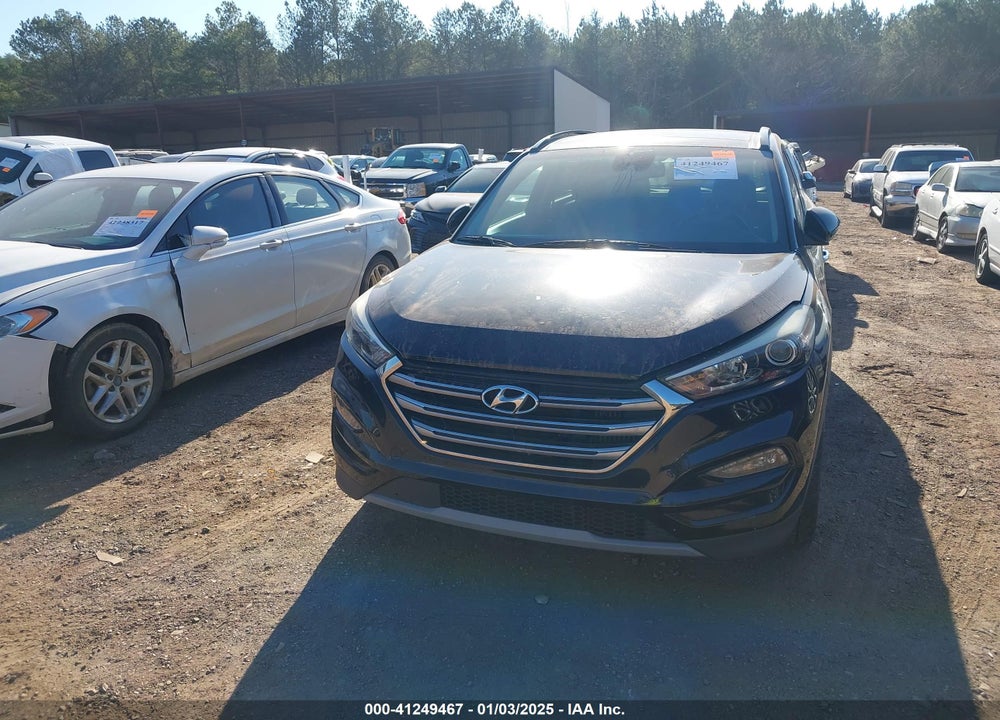 2017 HYUNDAI TUCSON LIMITED VIN: KM8J33A21HU342229