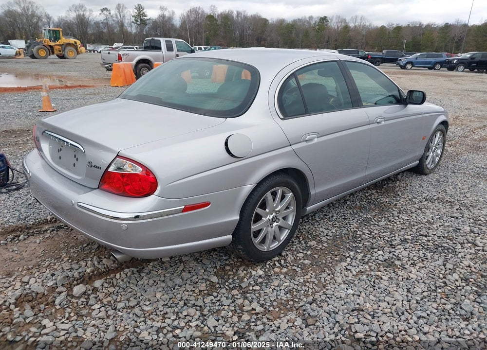 2001 JAGUAR S-TYPE 4.0L V8 VIN: SAJDA01P61GM04926