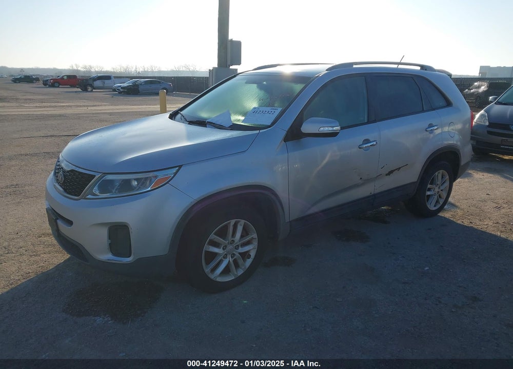 2015 KIA SORENTO LX V6 VIN: 5XYKTDA74FG602194
