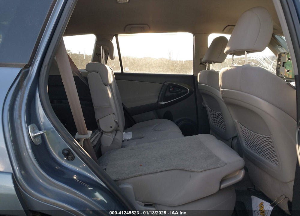 2009 TOYOTA RAV4 LIMITED VIN: JTMBF31V89D007500