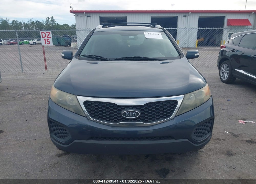 2011 KIA SORENTO LX V6 VIN: 5XYKT4A20BG164885