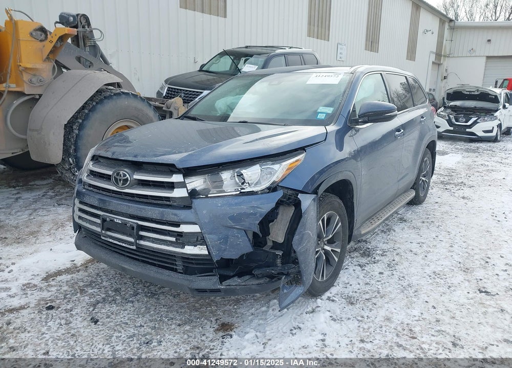 2019 TOYOTA HIGHLANDER LE VIN: 5TDBZRFH4KS738142