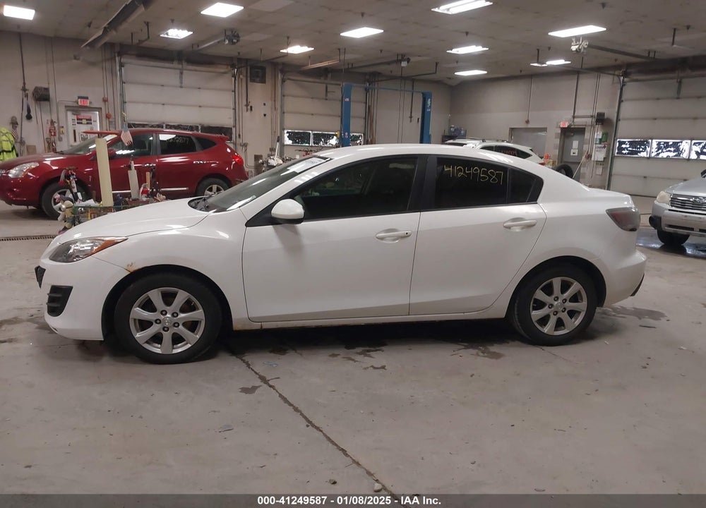 2010 MAZDA 3 I TOURING VIN: JM1BL1SG1A1174932