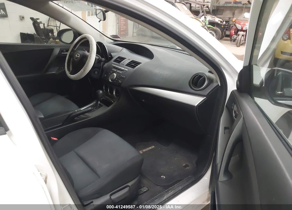 2010 MAZDA 3 I TOURING VIN: JM1BL1SG1A1174932
