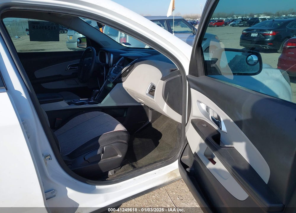 2017 CHEVROLET EQUINOX LS VIN: 2GNALBEK8H1560910