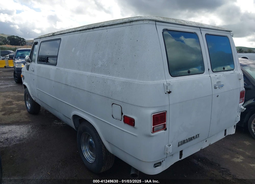 1984 CHEVROLET G20 VIN: 1GCEG25F2E7124750
