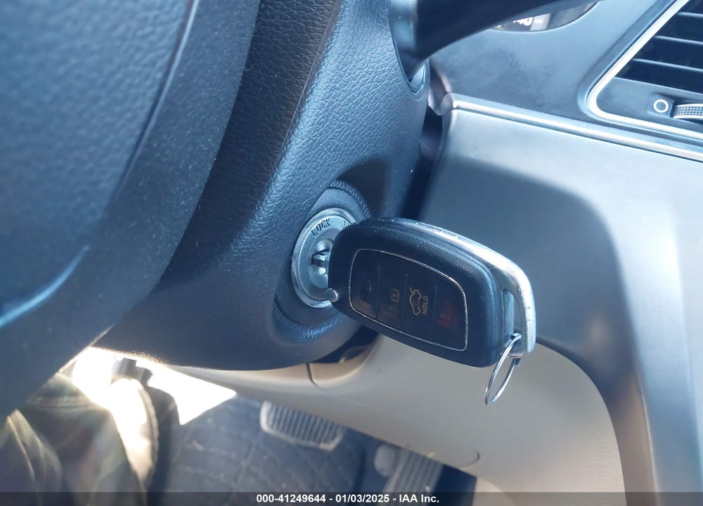 2017 HYUNDAI SONATA VIN: 5NPE24AF5HH526424