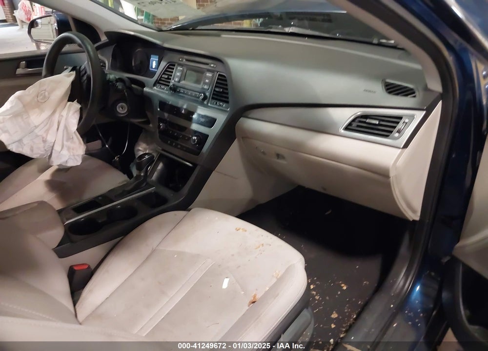 2017 HYUNDAI SONATA VIN: 5NPE24AF5HH548391
