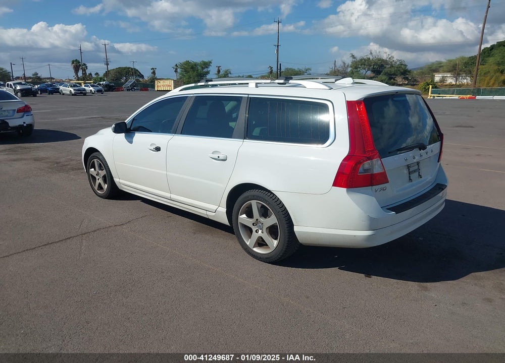 2009 VOLVO V70 3.2 VIN: YV1BW982391101066