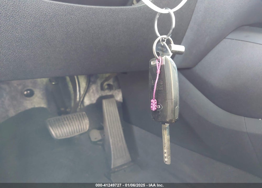 2019 KIA SORENTO VIN: 5XYPG4A53KG594088