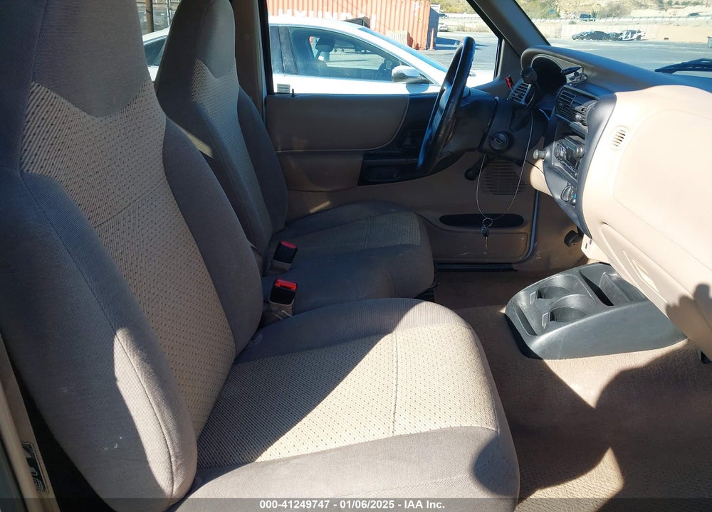 1999 MAZDA B3000 SE/TL VIN: 4F4YR16V4XTM46069