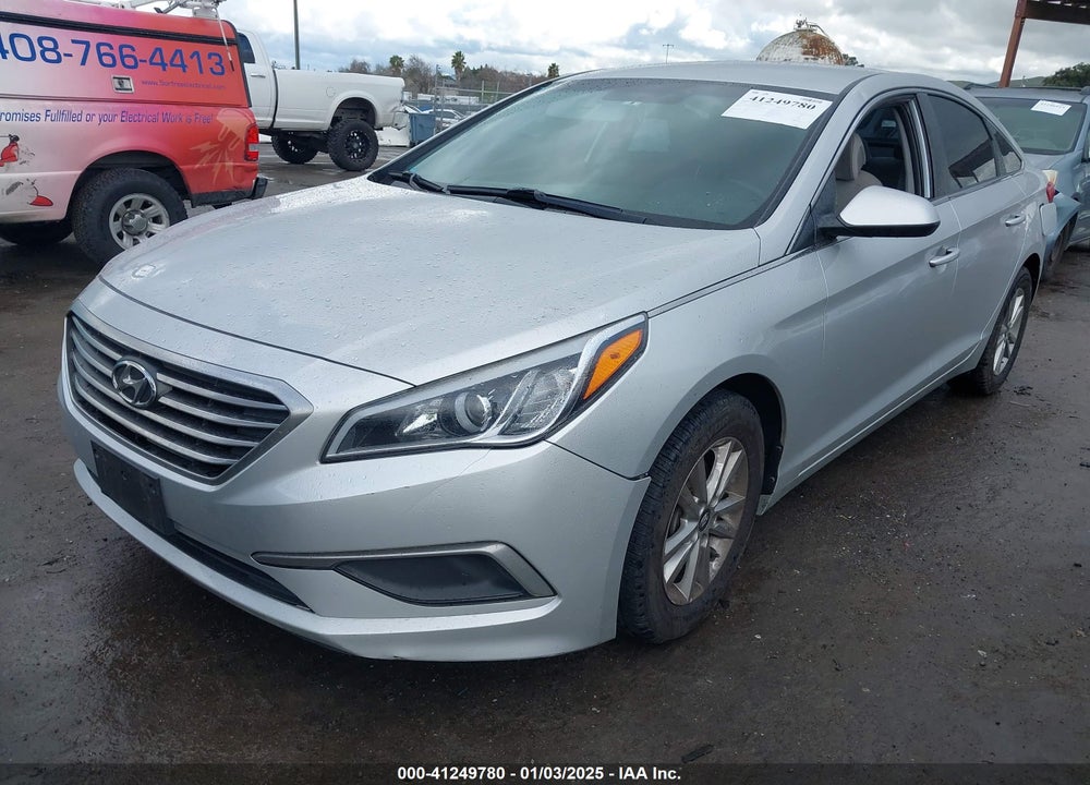 2017 HYUNDAI SONATA VIN: 5NPE24AF4HH444846