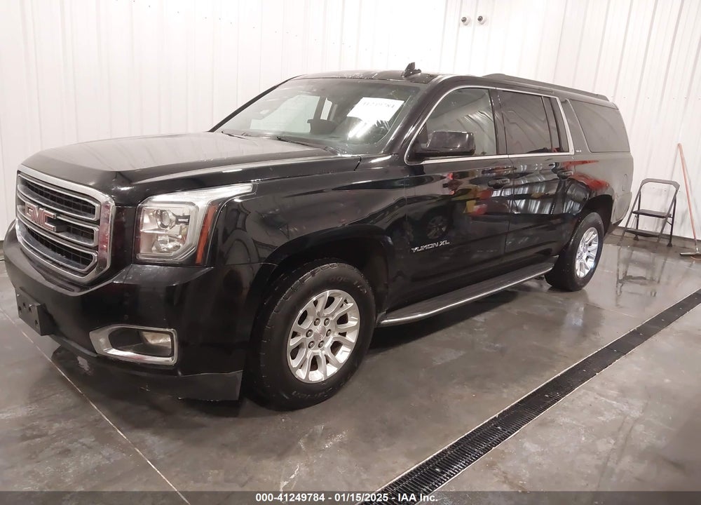 2016 GMC YUKON XL SLE VIN: 1GKS2FKC5GR173343