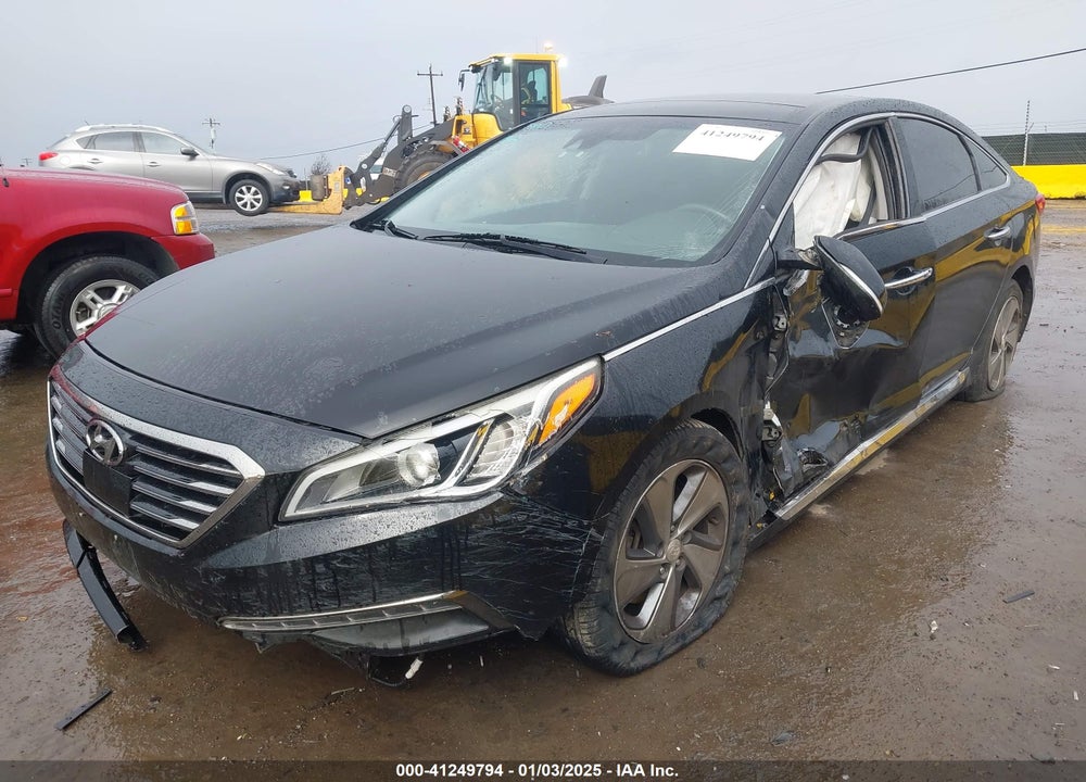2015 HYUNDAI SONATA VIN: 5NPE34AF6FH171547