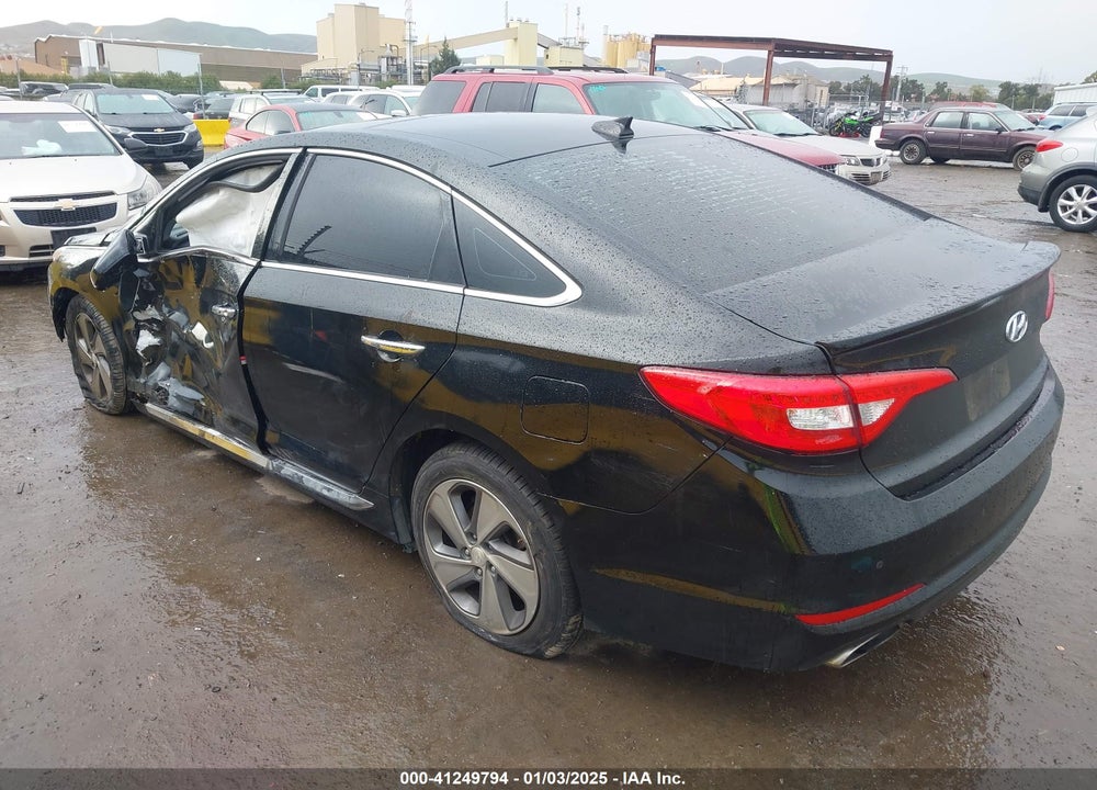 2015 HYUNDAI SONATA VIN: 5NPE34AF6FH171547