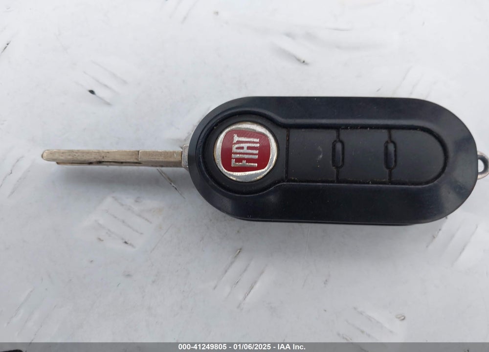 2013 FIAT 500E VIN: 3C3CFFGE6DT727639
