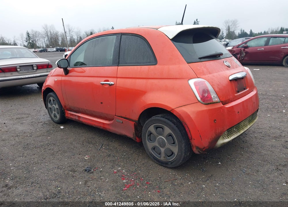 2013 FIAT 500E VIN: 3C3CFFGE6DT727639