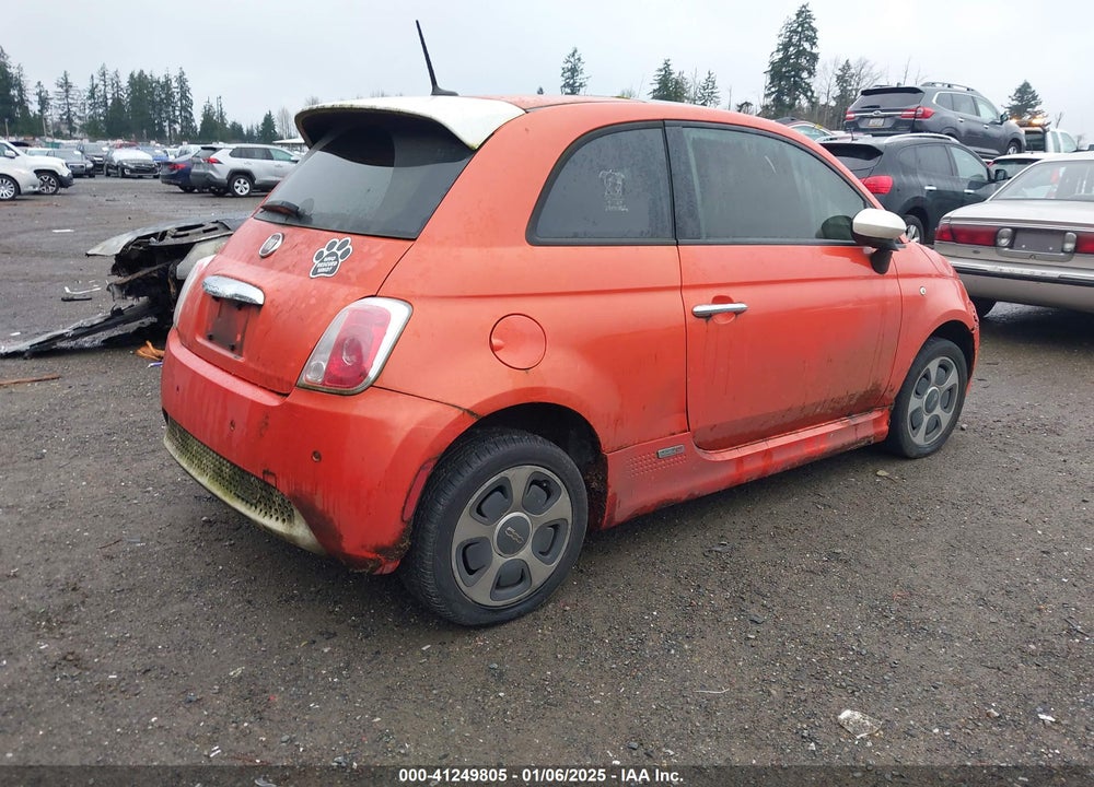2013 FIAT 500E VIN: 3C3CFFGE6DT727639