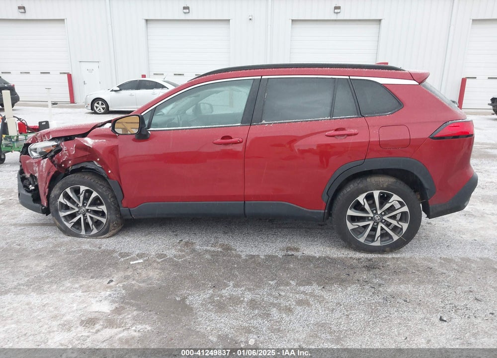 2022 TOYOTA COROLLA CROSS VIN: 7MUDAABG6NV001341