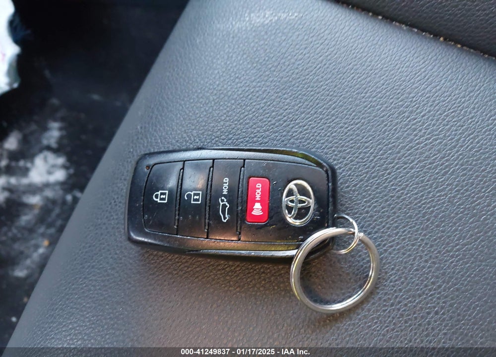 2022 TOYOTA COROLLA CROSS VIN: 7MUDAABG6NV001341