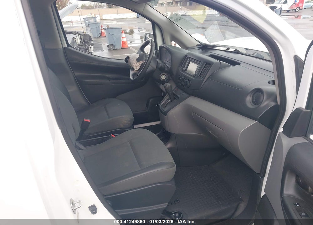 2015 NISSAN NV200 SV VIN: 3N6CM0KN6FK713722