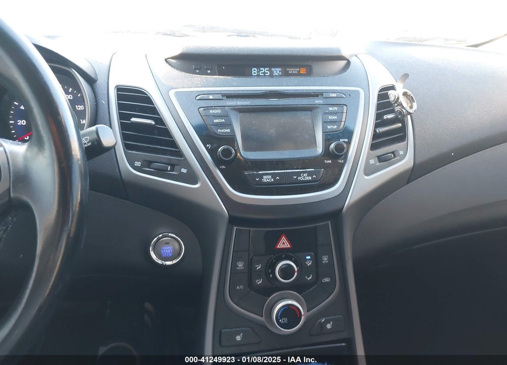 2016 HYUNDAI ELANTRA VIN: 5NPDH4AE0GH669166