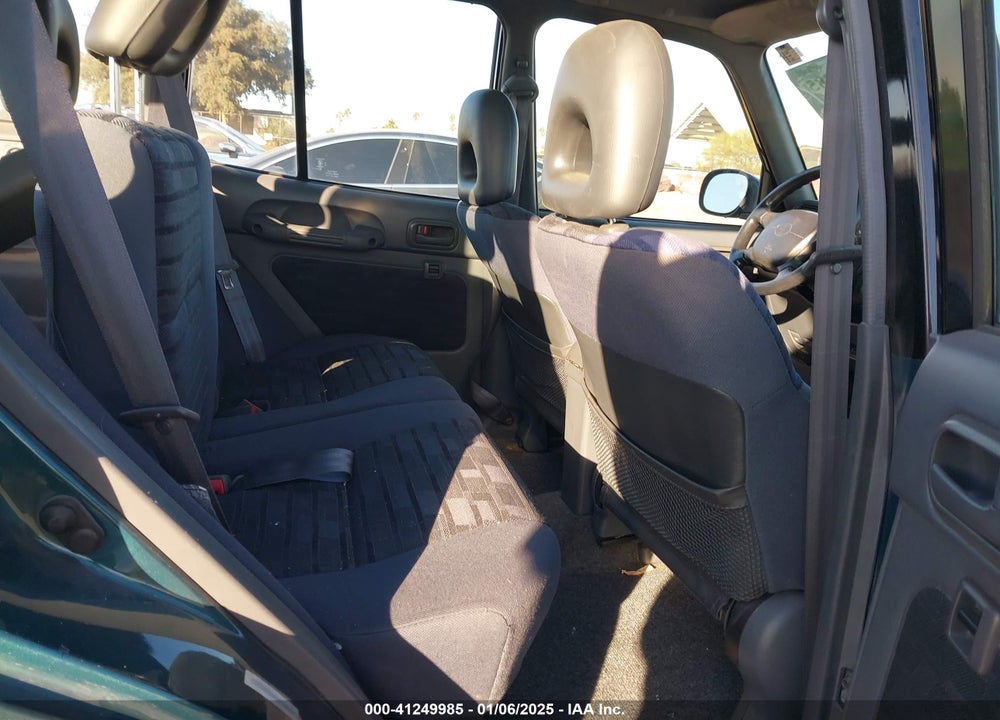 1997 TOYOTA RAV4 VIN: JT3HP10V5V7045115