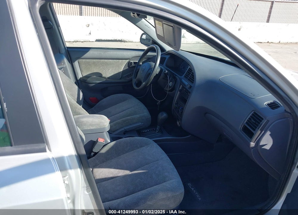 2003 HYUNDAI ELANTRA GLS/GT VIN: KMHDN45D33U679356