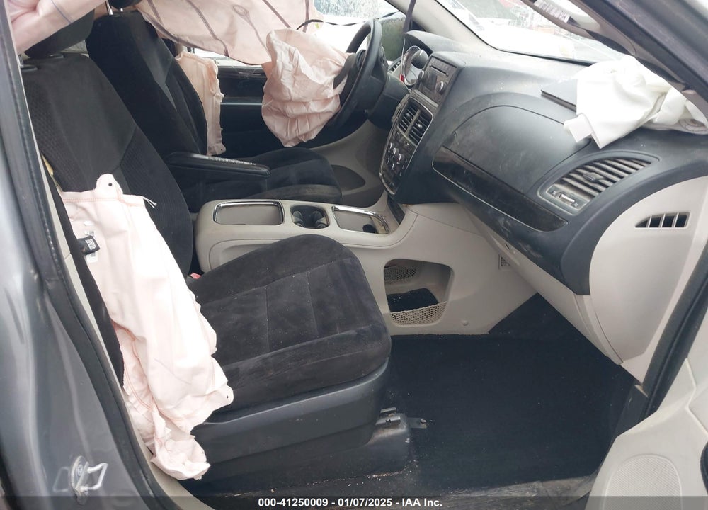 2014 DODGE GRAND CARAVAN VIN: 2C4RDGCG3ER205855