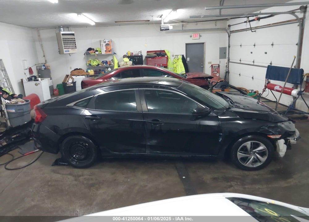 2019 HONDA CIVIC LX VIN: 2HGFC2F6XKH565753