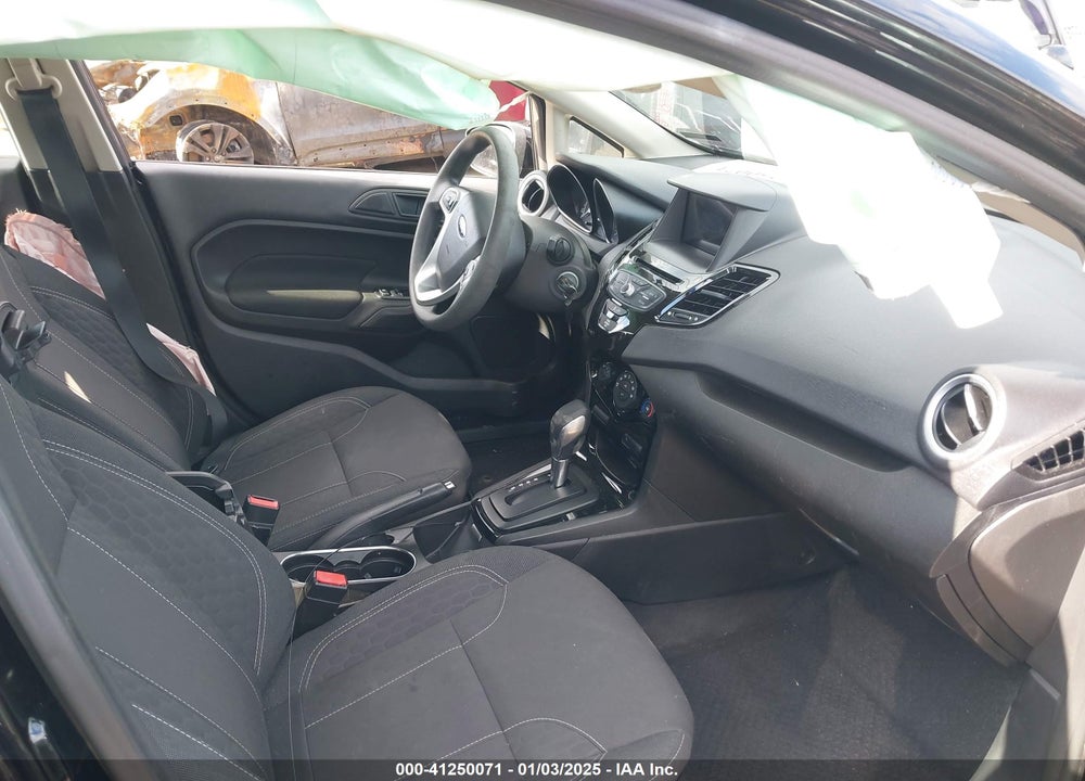 2019 FORD FIESTA SE VIN: 3FADP4EJXKM106208