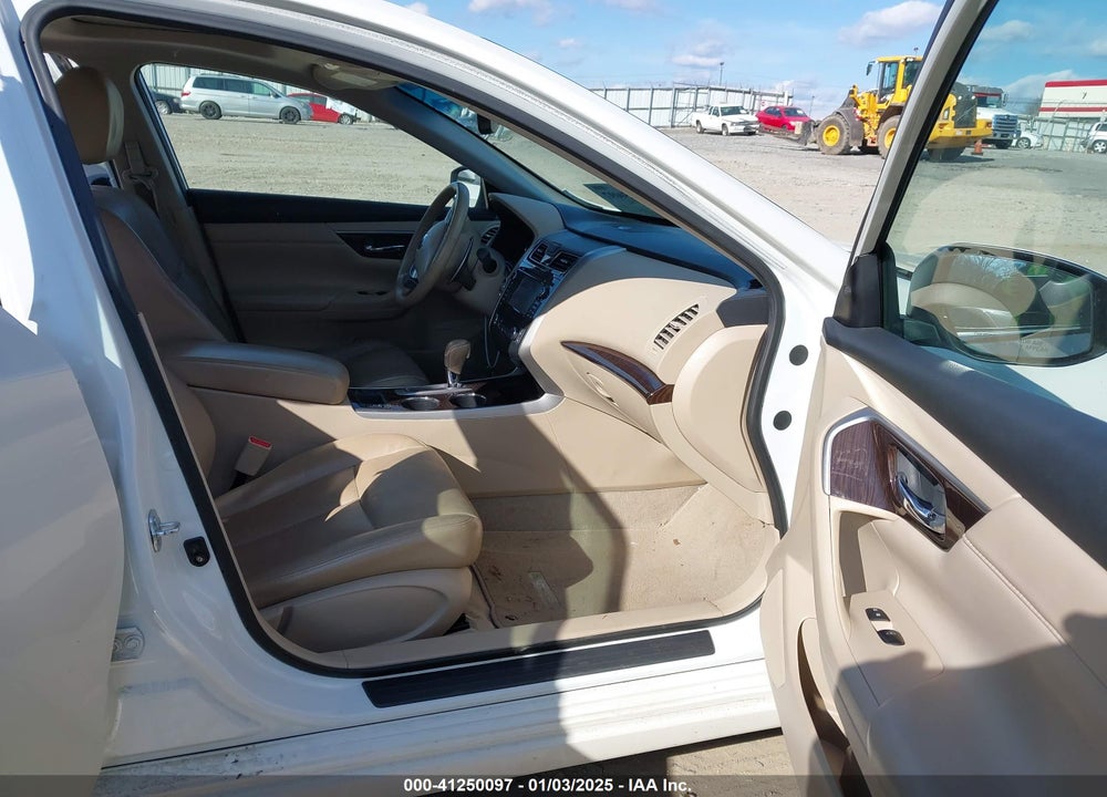 2014 NISSAN ALTIMA 3.5 SL VIN: 1N4BL3AP1EC271612