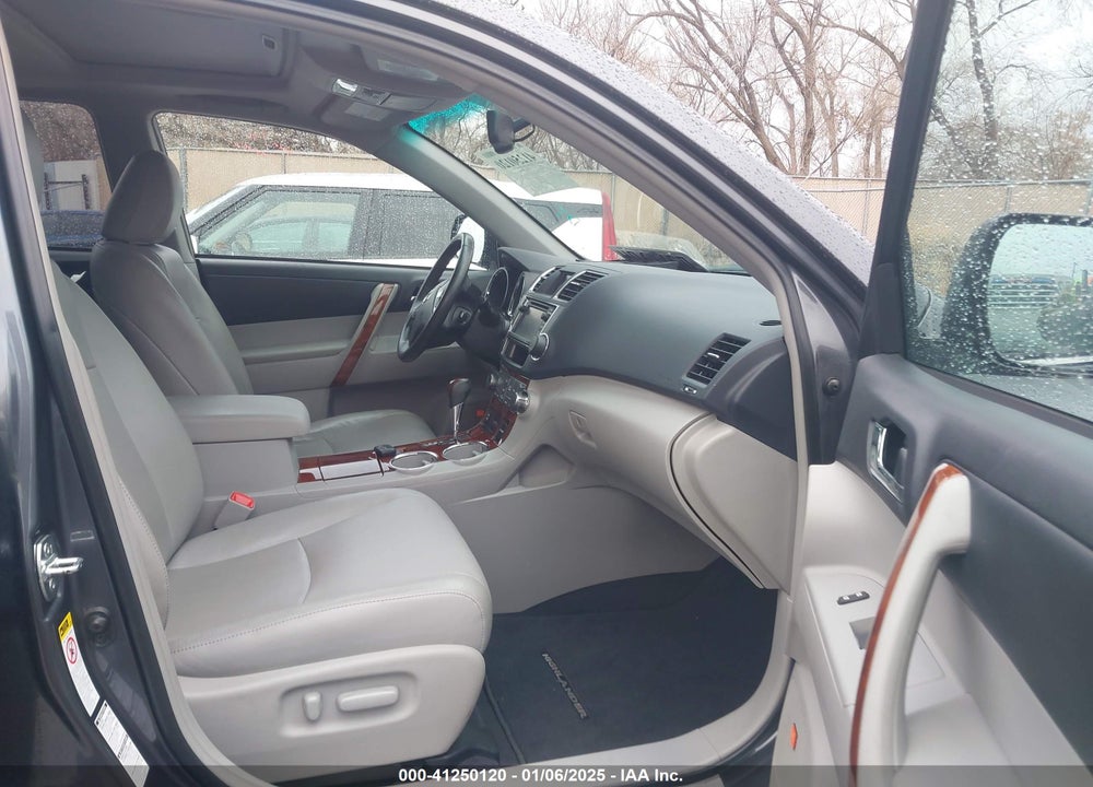 2013 TOYOTA HIGHLANDER VIN: 5TDDK3EH8DS261441